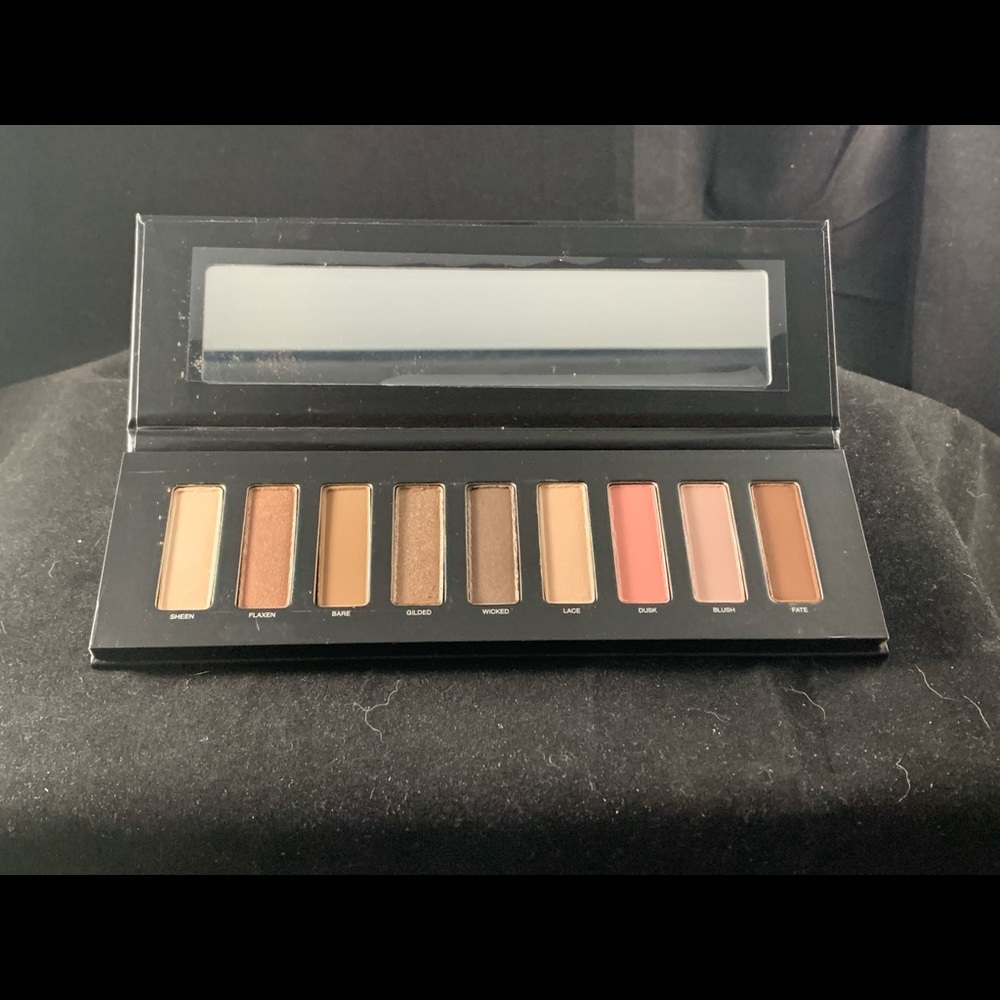 Studio Makeup Eyeshadow Palette (new)